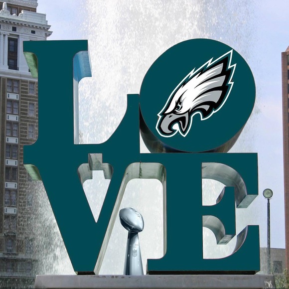 Meet your Posher, Jennifer! ✌️ - Picture 9 of 10